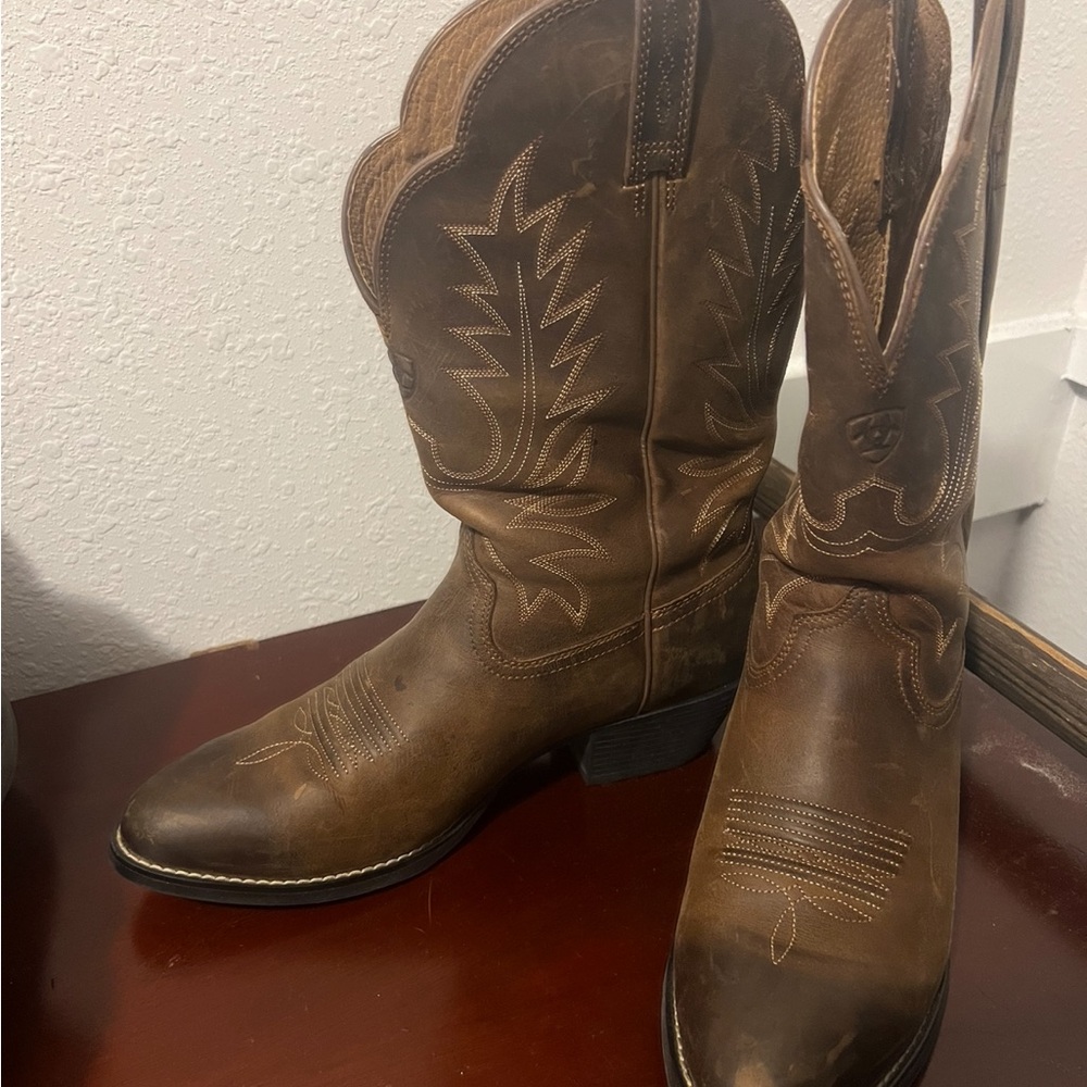 Ariat women’s boots 9.5C wide foot/wide calf